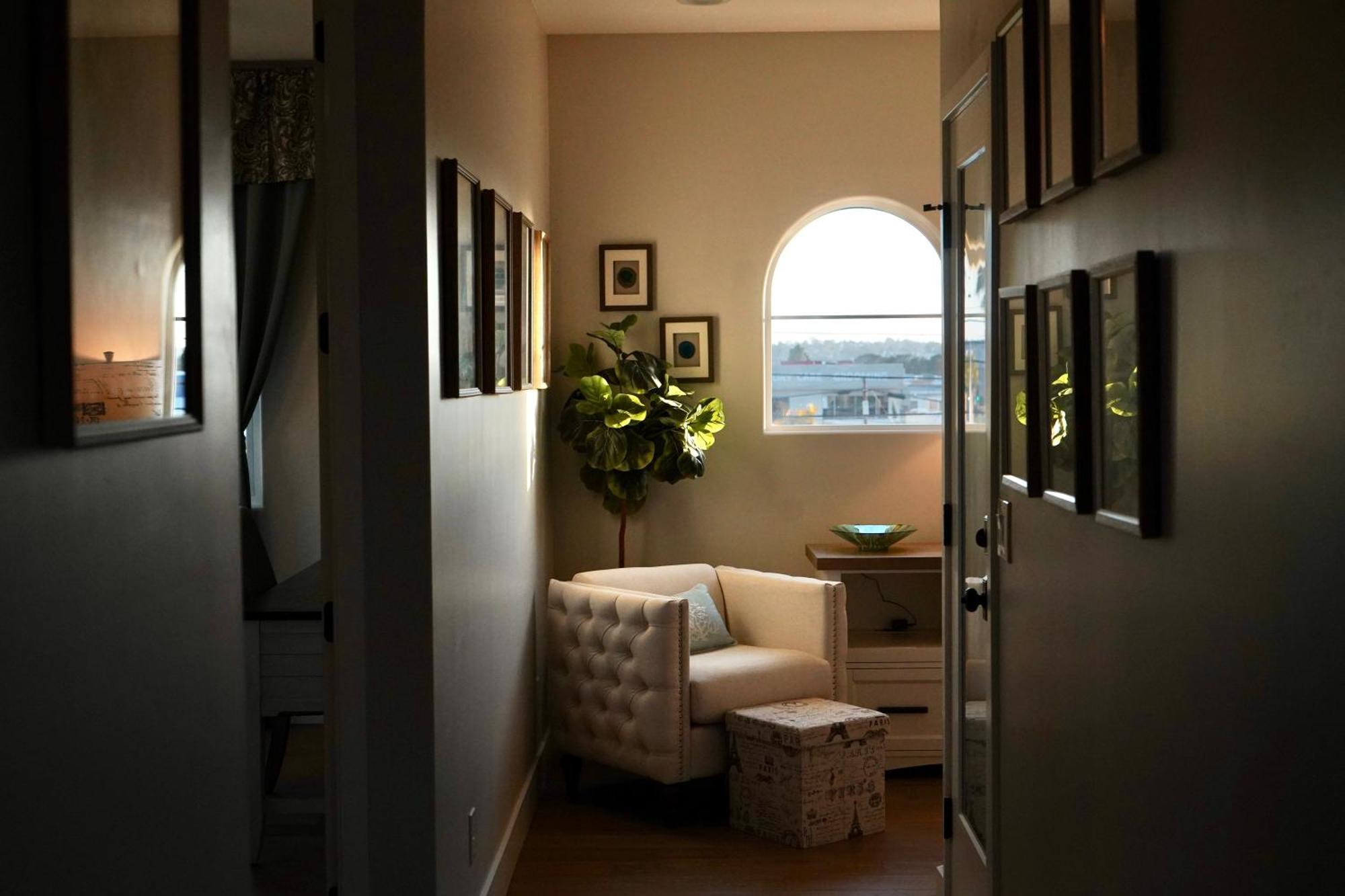 Modern Comfort, Prime Location, 360 Views, 4 Bedroom Entire House サンディエゴ エクステリア 写真